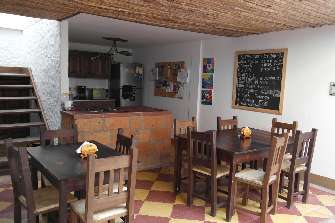 Sergeant Pepper'S Hostel Jardin Dış mekan fotoğraf